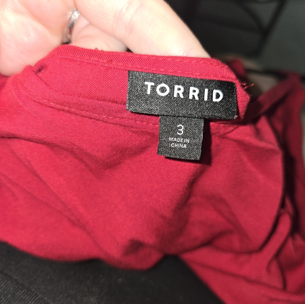 Torrid Ava Stretch Challis tank - Picture 4 of 4
